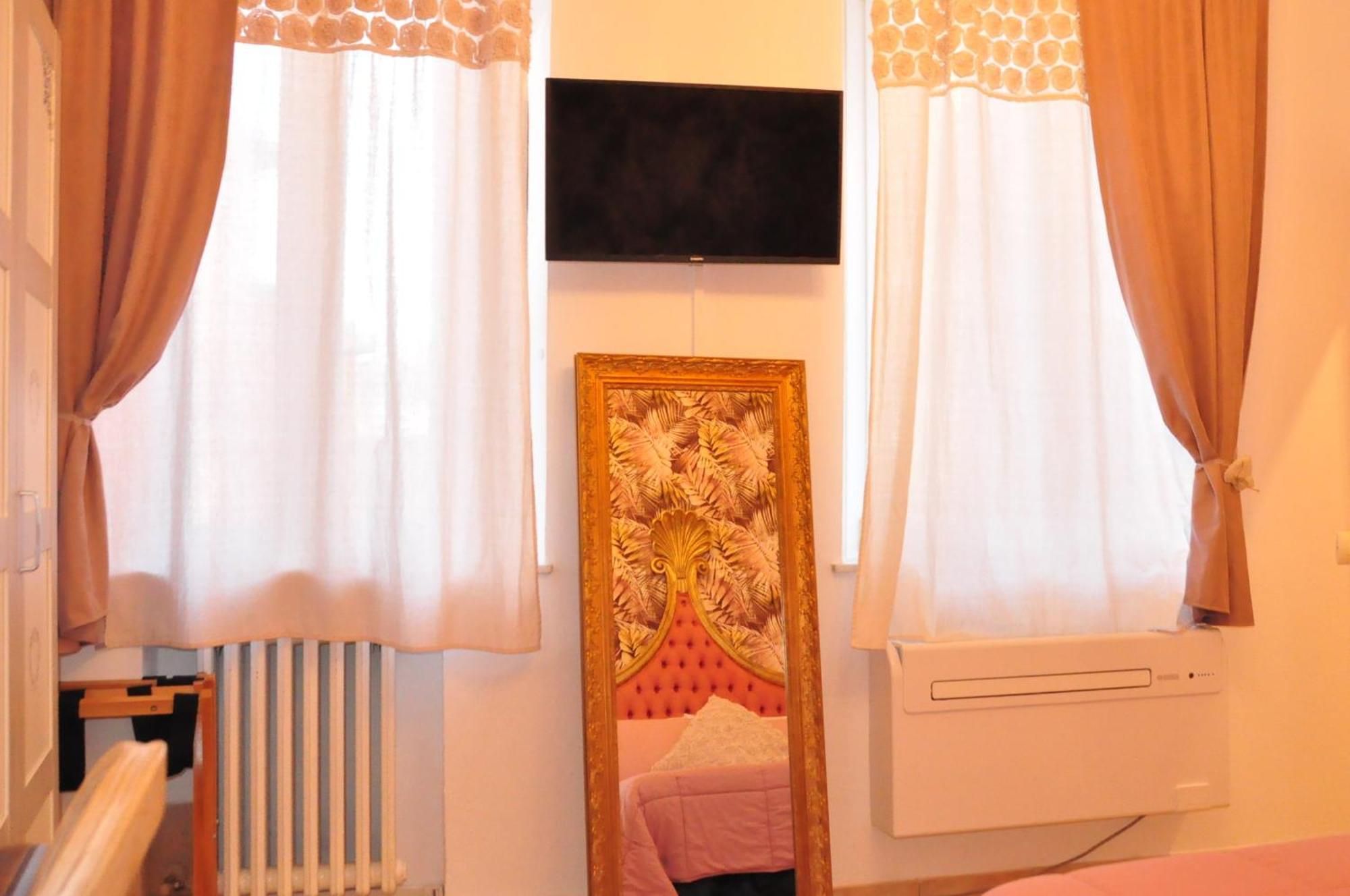 B&B Le Camere Di Livia Siena Kültér fotó